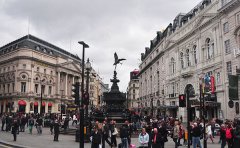 注冊(cè)英國(guó)公司后，董事能否以該公司名義辦理赴英簽證